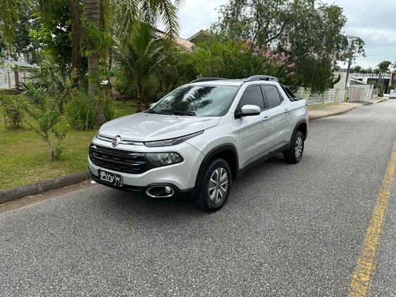 FIAT TORO 1.8 16V EVO FLEX FREEDOM AT6 FIAT TORO 1.8 16V EVO FLEX FREEDOM AT6